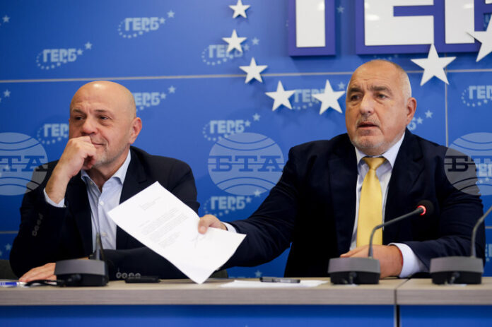 Партньорството между държавата и технологичния сектор е ключът да превърнем България в регионален център за наука и иновации, написа Бойко Брисов