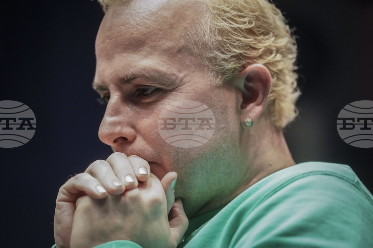 Историята на канадския диригент Яник Незе Сеген и традиционния Новогодишен