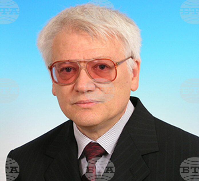 Почина чл.-кор. проф. Емил Хорозов - дългогодишен преподавател във Факултета по математика и информатика на Софийския университет