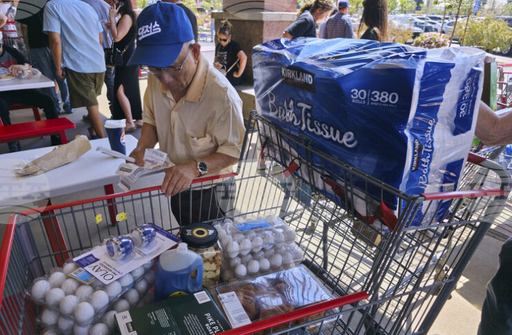 Потребителското доверие в САЩ през януари расте повече от очакваното
