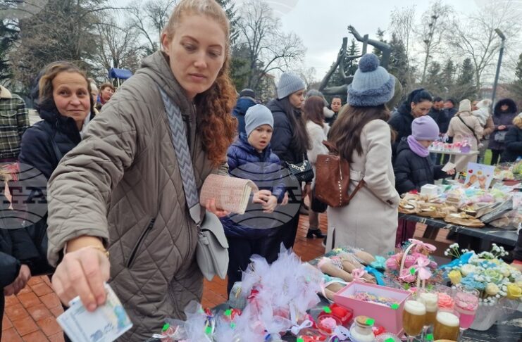 Повече от 6000 евро събраха в Търговище на благотворително хоро с базар в подкрепа на лечението на шестгодишно дете