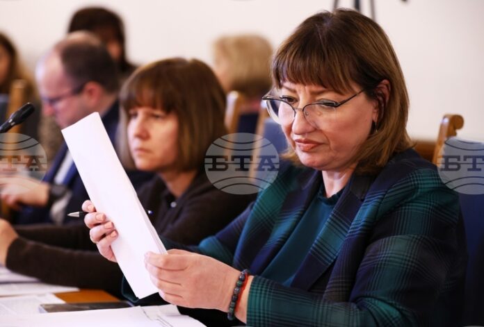 Правната комисия ще продължи да разглежда законопроекта за промени в Изборния кодекс утре на извънредно заседание