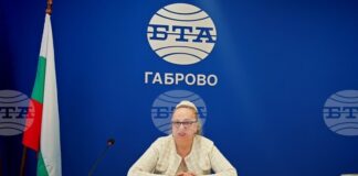 Представяне на списание ЛИК „Българските пари“
                                                                                                Еврото често се определя като последната голяма стъпка от нашата евроинтеграция, каза заместник областният управител на Габрово Даниела Маринова