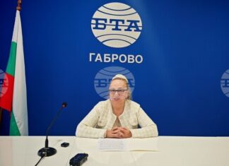 Представяне на списание ЛИК „Българските пари“
Еврото често се определя като последната голяма стъпка от нашата евроинтеграция, каза заместник областният управител на Габрово Даниела Маринова Представяне на списание ЛИК „Българските пари“
Еврото често се определя като последната голяма стъпка от нашата евроинтеграция, каза заместник областният управител на Габрово Даниела Маринова