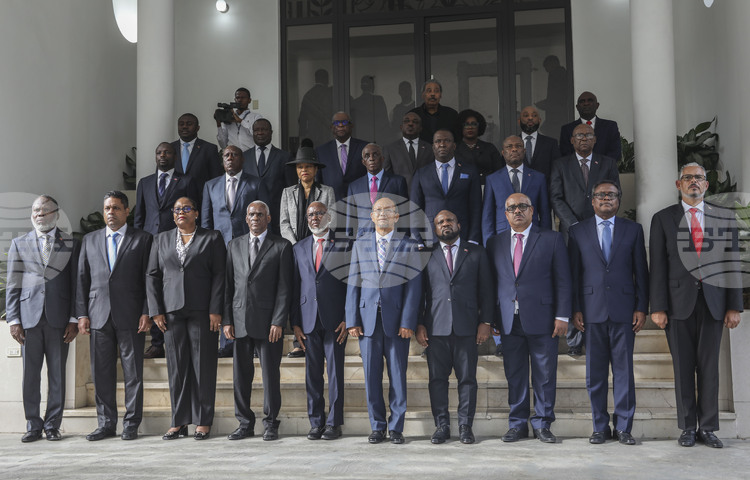 Премиерът на Хаити Алекс Дидие Фис Ем е под значителен