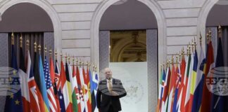 Премиерът в оставка Росен Желязков пристигна в Париж за участие в срещата на Коалицията на желаещите