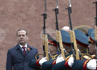 През 2025 г. над 422 000 души са подписали договори с руската армия, което е спад спрямо предходната година