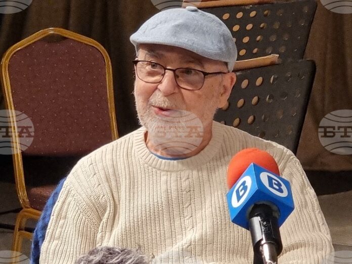 Президентът Илияна Йотова поздрави българския композитор Митко Щерев по повод Президентът Илияна Йотова поздрави българския композитор Митко Щерев по повод 80-ата му годишнина