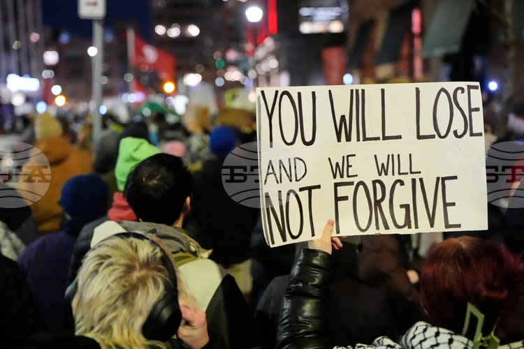 Протестите в САЩ продължават след фаталната стрелба на миграционните служби в Минеаполис