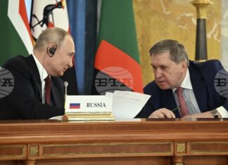 Путин е отворен за идеята за среща със Зеленски, ако тя се състои в Москва, обяви Кремъл