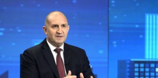 Румен Радев