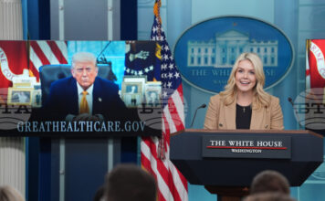 Разполагането на европейски войници в Гренландия няма да промени намерението на Тръмп да поеме контрол над острова, заяви Белият дом