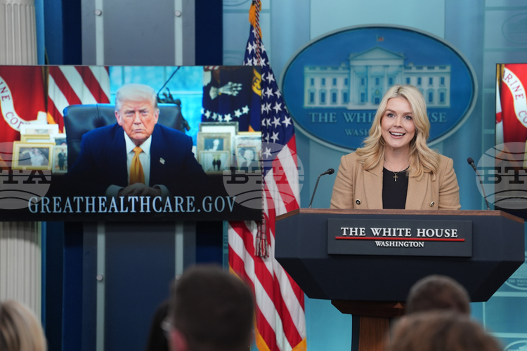 Разполагането на европейски войници в Гренландия няма да промени намерението на Тръмп да поеме контрол над острова, заяви Белият дом