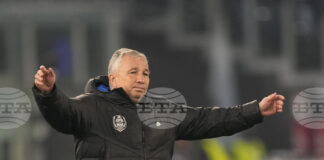 Румънският треньор Дан Петреску провежда курс на химиотерапия