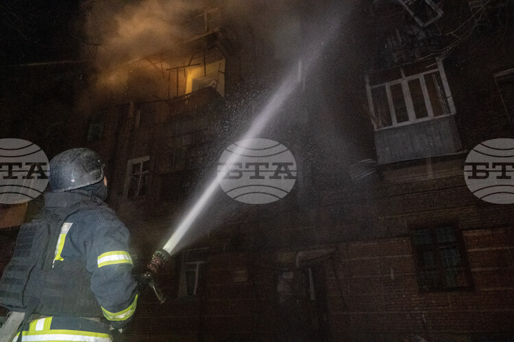 Русия атакува Украйна със 102 дрона и две балистични ракети "Искандер" тази нощ, заяви Киев; Москва съобщи, че е свалила 52 украински дрона