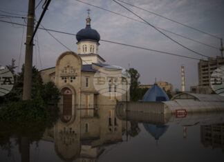 Руските войски обстреляха катедрала в Херсон