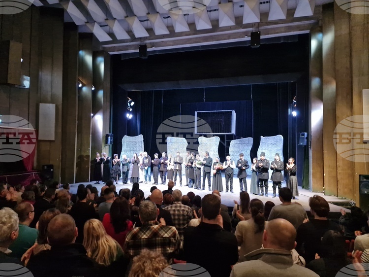 С премиерата на спектакъла Солунските съзаклятници режисьорът Мария Генова и