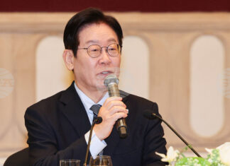 Сеул прилага „пингвинска дипломация“, за да се срещне с Ким Чен-ун Сеул прилага „пингвинска дипломация“, за да се срещне с Ким Чен-ун