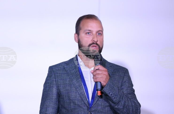 Сметосъбирането в "Люлин" е добро, отпадъците се извозват, заяви кметът на столичния район Георги Тодоров