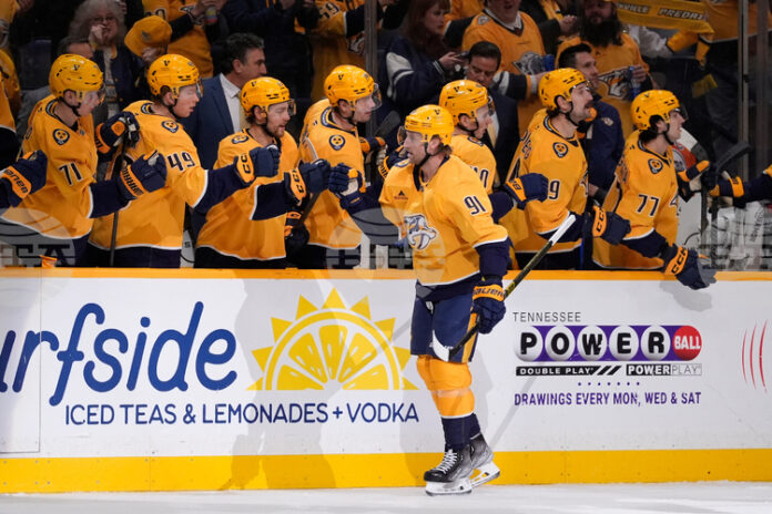 Стивън Стамкос отбеляза хеттрик за победа на Нешвил Предатърс срещу Стивън Стамкос отбеляза хеттрик за победа на Нешвил Предатърс срещу Отава Сенатърс в НХЛ