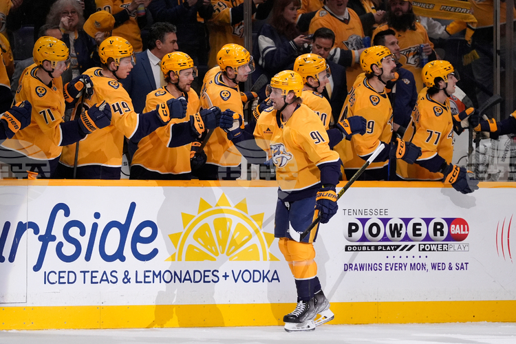 Кирил Капризов записа два гола и асистенция за успеха на