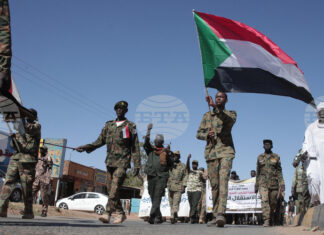 Суданската армия каза, че е пробила обсадата, под която паравоенните Сили за бърза подкрепа дълго време държаха южния град Дилинг