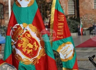 Традиционно на Богоявление ще бъде отслужен водосвет на бойните знамена, флаговете и знамената-светини на Българската армия