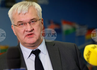 Украинският външен министър заяви, че Русия системно атакува американски компании в Украйна