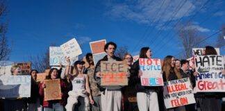 В САЩ бе арестувана жена, организирала протест, прекъснал литургия в църква в Минесота