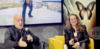 Важно е да сме откровени и да бъдем такива, каквито сме, каза музикантът Константин Кацаров в Добрич