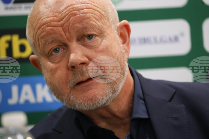 Важното е, че отборът играе добре, но трябва да създаваме Важното е, че отборът играе добре, но трябва да създаваме повече положения, каза треньорът на Лудогорец Хьогмо