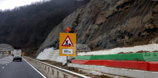 Възстановено е движението в района на Лютидол, което беше временно ограничено заради катастрофирал товарен автомобил