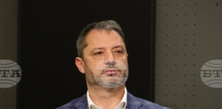 Веднага ще върнем мандата, за да спестим време и изборите да се проведат по-бързо, каза депутатът от ГЕРБ Делян Добрев