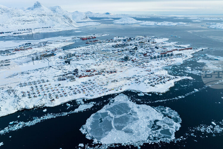Великобритания обсъжда с други членове на НАТО как да се противопоставят на Русия и Китай в Арктика