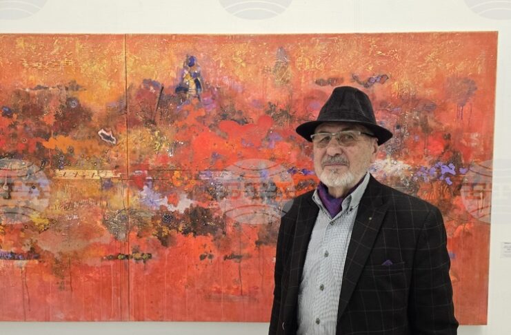 Винаги съм търсил нови неща, за да не остана на едно и също място, каза за БТА художникът Христо Николов