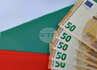 Влизането на България в еврозоната е нов неуспех за Москва, пише сп. "Форин полиси"