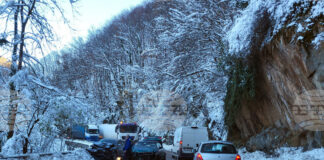 Временно е ограничено движението по пътя София – Самоков при 61-ви км поради катастрофа