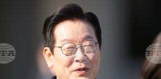 Южнокорейският президент пристигна на държавно посещение в Пекин, предаде Китайската държавна телевизия