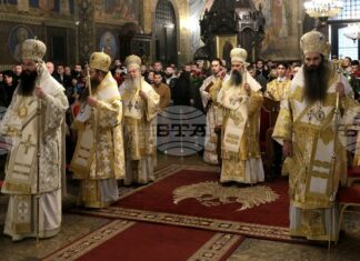 За нас е много голямо благословение да имаме възможността да се поклоним пред свети Давид от Евбея и свети Йоан Руски, каза патриарх Даниил