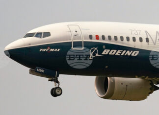 „Боинг“ получи 50 поръчки за 737 МАКС от „Авиейшън кепитъл груп“