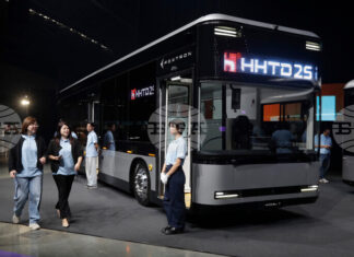 „Фокскон“ и „Мицубиши“ обединяват усилия за производство на електрически автобуси в Япония