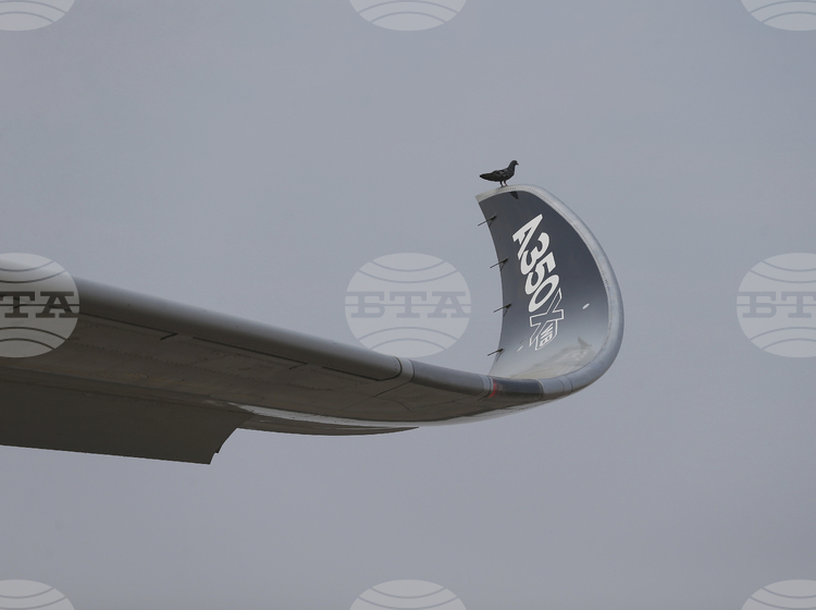 Нискотарифната авиокомпания ИзиДжет easyJet обяви намерението си да инсталира нови