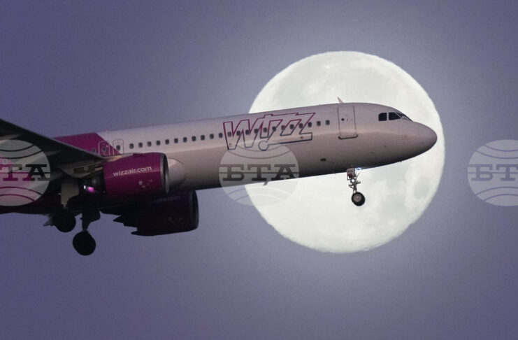 „Уиз Еър“ обмисля полети до САЩ, съобщават местни медии