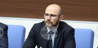 служебният заместник министър-председател и министър на правосъдието Андрей Янкулов.