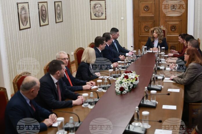 „Продължаваме промяната – Демократична България“