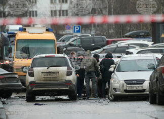 Следователи работят около взривения автомобил на генерал-лейтенант Фанил Сарваров в Москва, 22 декември 2025 г.