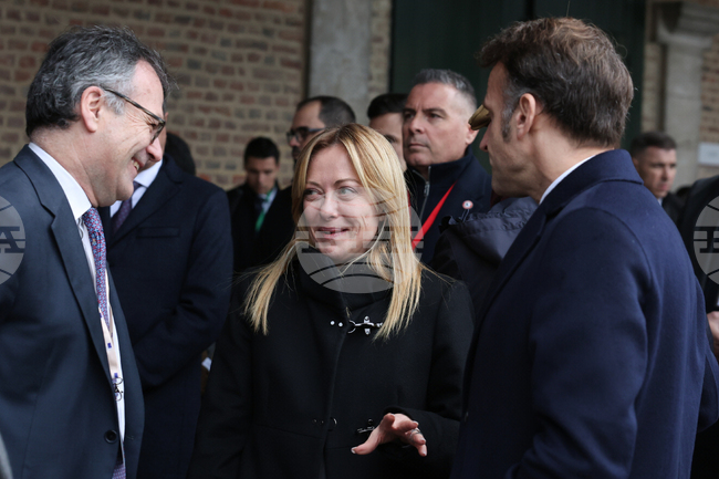 Лидерите на Германия, Италия и Франция по време на срещата на върха на ЕС в Алден Бизен в Белгия на 12 февруари