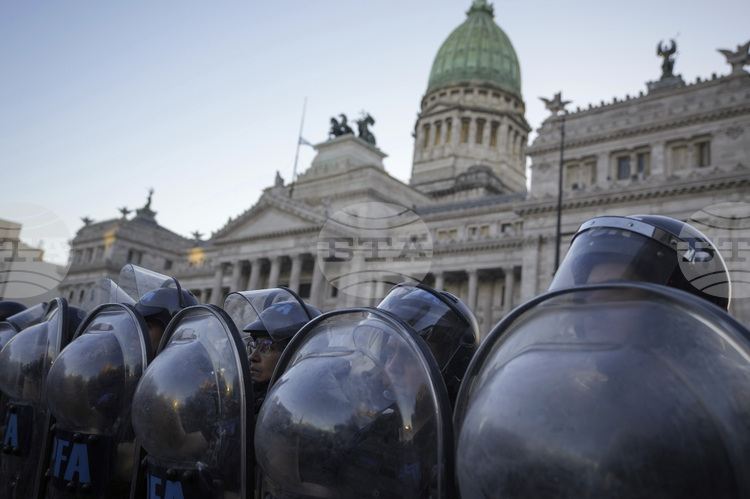Протестиращите са недоволни от предложените промени в трудовото законодателство Нападението