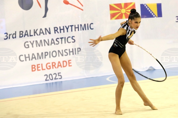 България поведе в класирането на отборната надпреварата при девойките на турнира по художествена гимнастика Miss Valentine в Тарту