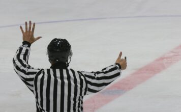 България загуби от Тайланд от третия си мач от световното първенство по хокей на лед за жени в Дивизия III, група "А" България загуби от Тайланд от третия си мач от световното първенство по хокей на лед за жени в Дивизия III, група "А"